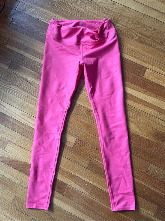 ALO Yoga Pants - ALO Yoga Coral Leggings